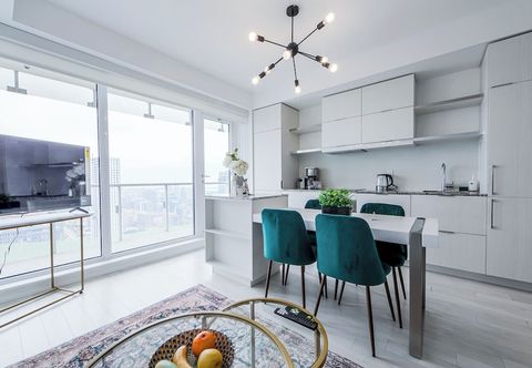 อื่นๆ Spacious Furnished Apartment Sleeps 4, 2 Tvs, Walkout Balcony, Parking Available