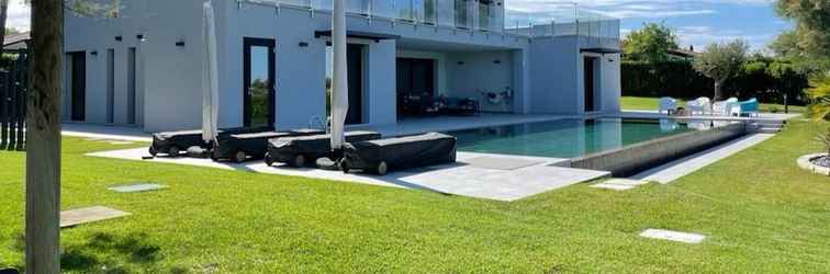 Others Fantastic Villa With Private Pool - Luxury Holidays on Private Island Albarella