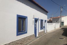 Others Lovely 2-bed House in Valhascos