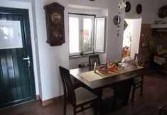 Others 5 Lovely 2-bed House in Valhascos