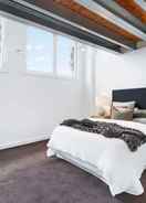 Bilik Light-filled Converted Warehouse 2 Bedroom Apartment in Prahran