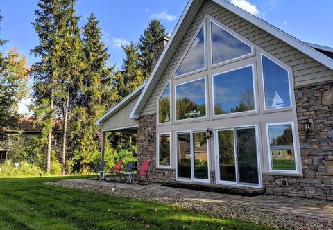 其他 Cardinal Road 3 Bedroom Home by RedAwning