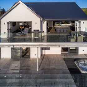 Primary image1Sunrise - 5 Bedroom Home - Pendine,Llansadwrn飯店