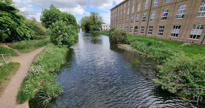 Others 360 Serviced Accommodations - Canal Side Retreat - 2 Bedroom Apartment