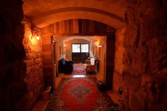 อื่นๆ 4 The Cave House