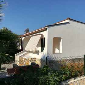 Primary image1Holidays in Vieste in Charming Villas - 4,罗迪加尔加尼科飯店