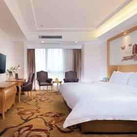 Room 1 Vienna Hotel (Jiangmen Wanda Plaza Store), Hotel Yuri