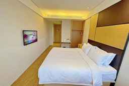 JI Hotel (Shanghai University Qinghe Road), USD 76.52