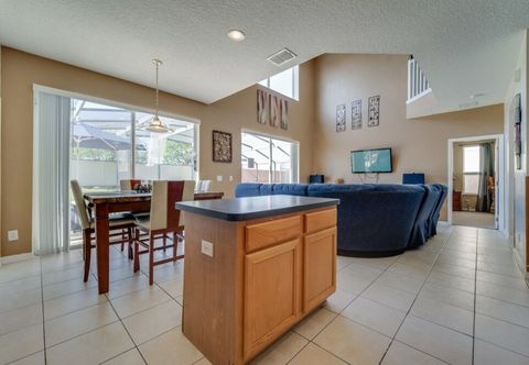 Others Daniel's Solana House 6 Bedroom Home by Redawning