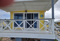 Others 7 Harrys Cottages Cottage 5 Right on the Pink Sand