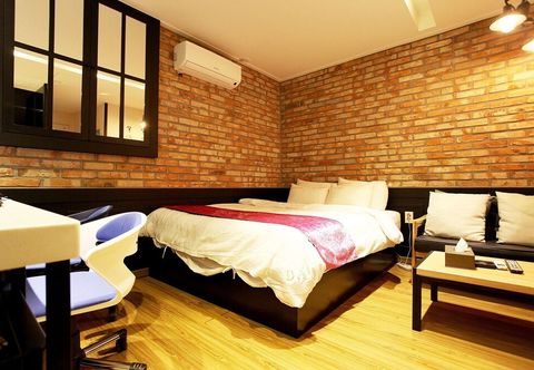 Others Yeonsinnae D Station