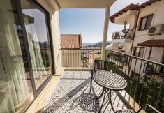 Others 4 Granda Apart