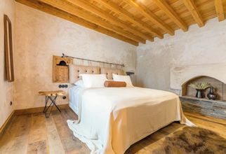 Others 4 Kassandra Heritage