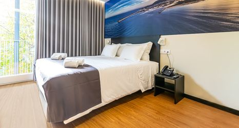 Khác 2 Flag Design Hotel