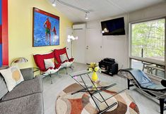 Others 7 Retro Lake Landing