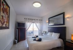 Others 4 Lagos Main Avenue Studio With Marina View Balcony