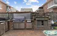 Others 4 Margate Cottage Huge Outdoor Kitchen