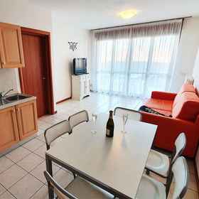 Primary image 1 Peschiera - Pool & Garden, Isola Rizza Apartments