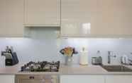 Others 6 Newly Renovated 3 Bedroom Apartment in North West London