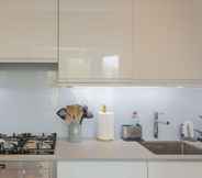 Lainnya 6 Newly Renovated 3 Bedroom Apartment in North West London