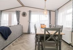 Others 7 Fairways 4 - Sunny Meadows