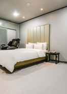 Room Daejeon Dunsan Friday