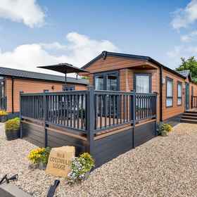 Primary image 1 The Cotswold Holiday Lodge, Worcestershire Hotels