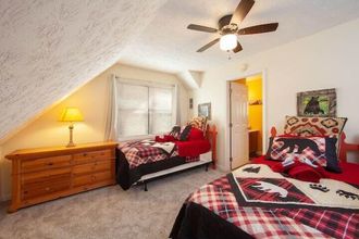 Others 4 Canaan Ridge