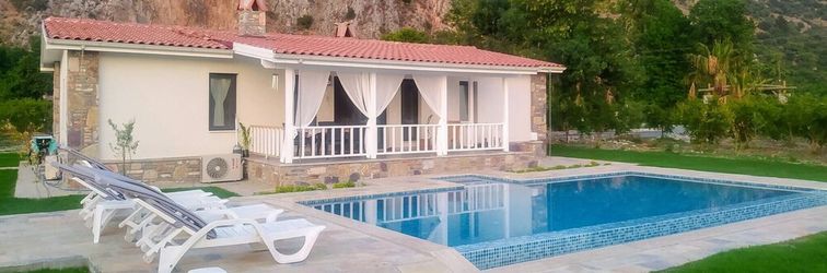 Lainnya Villa in a Pomagranate Orchard