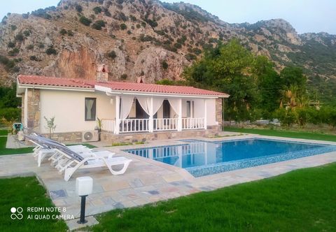 Lainnya Villa in a Pomagranate Orchard