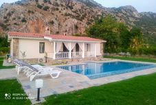 Lainnya Villa in a Pomagranate Orchard