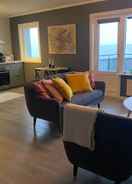 Imej utama Cozy One Bedroom Apartment With Balcony