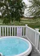 ภาพหลัก Lovely 3-bed Caravan With Hot Tub in Lincolnshire