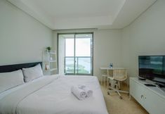 Others 3 Elegant Studio with Pool and Sea View at Gold Coast Apartment