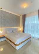 Room Minimalist Deluxe 1BR at Pine Tree Resort Condominium