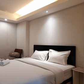 Room 1 Modern Studio Room at Gateway Ahmad Yani Cicadas Apartment, Hotel Masjid Jami Al Mukhtar
