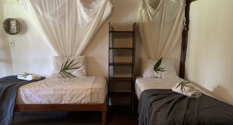 Others 2 Unah Piracanga