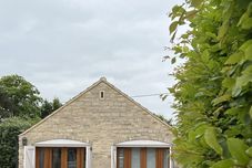 其他 Whitley Old Garage