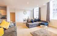 Others 7 Luxury, Spacious Apartment In City Centre