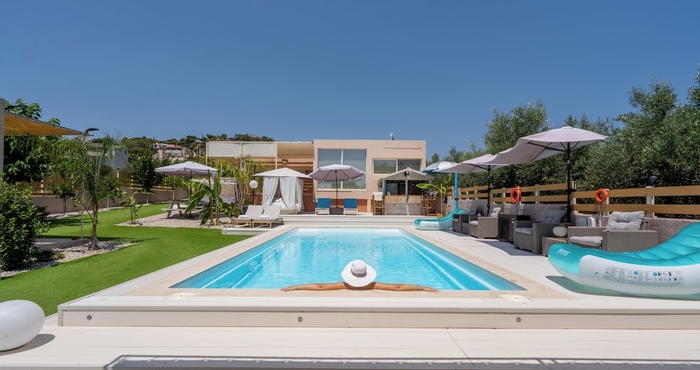 Others Modular Bungalows With Heated Pool Artemis Greece