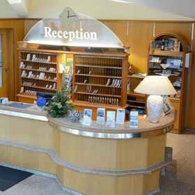 Reception 1 AVALON Hotelpark Königshof, Khách sạn Königslutter am Elm