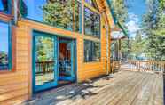 Lain-lain 6 Custom Built Cabin, Sleeps 8! - Sky High #33 3 Bedroom Home by RedAwning