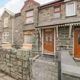 Primary image 1 Turtwig Cottage, Pistyll Hotels