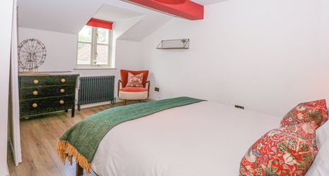 อื่นๆ 2 Joy's Cottage