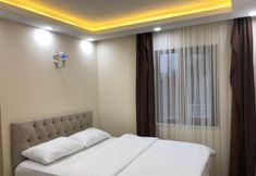 Others 2 Uzungol Adiloglu Apart