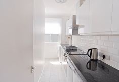 Others 6 Charming 1-bed Apartment in Euston