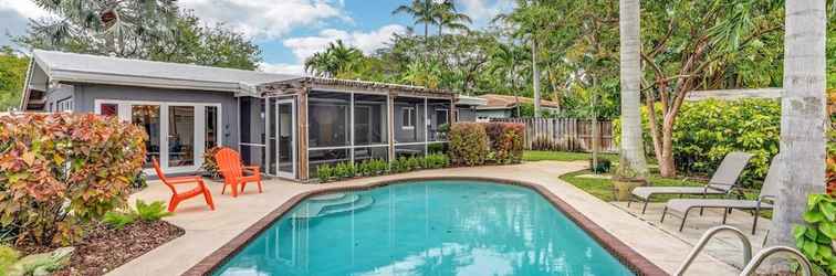 Others Mid Century Modern Pool Home In The Best Location! 2 Bedroom Home by Redawning