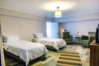 Others 4 Avlu Tophane