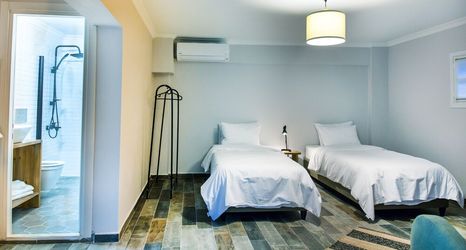 Others 2 Avlu Tophane