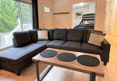 Others 7 Nanook Haus